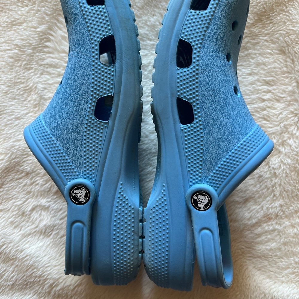CROCS Womens Sky Blue Sandals - Picture 3 of 5